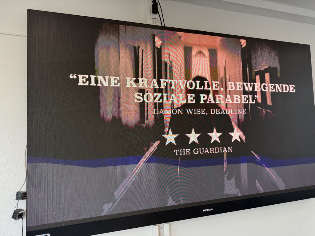 Indoor-7.27qm-All-in-One-1.88mm-Konferenzraum_163